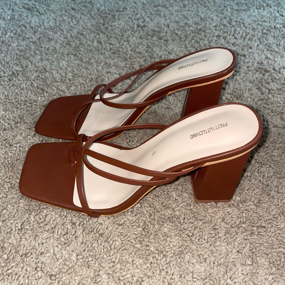 Size 7.5 women’s brown heel worn